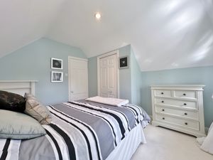 Photo 27- click for photo gallery